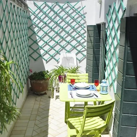 Cozy Studio With Terrace Guglie Appartamento *