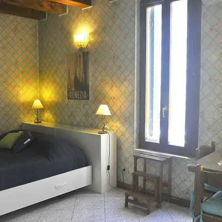 Appartamento Cozy Studio With Terrace Guglie