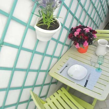 Cozy Studio With Terrace Guglie Appartamento