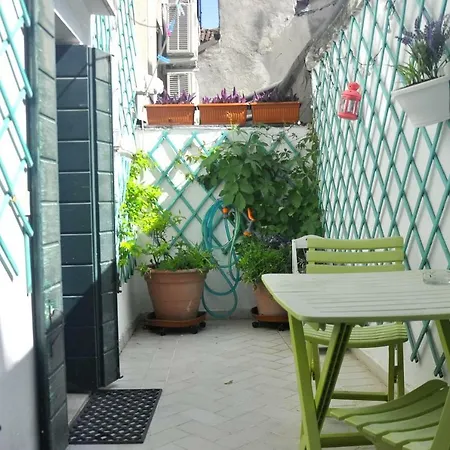 Appartamento Cozy Studio With Terrace Guglie *