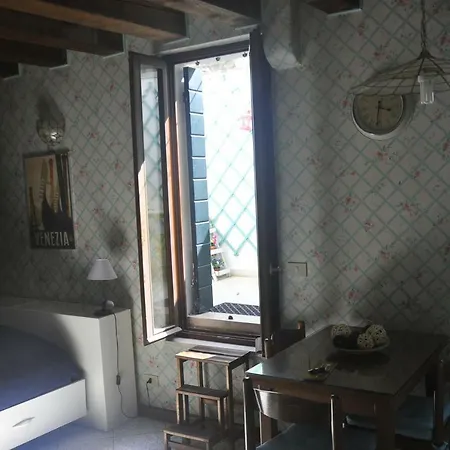 Cozy Studio With Terrace Guglie * Venezia